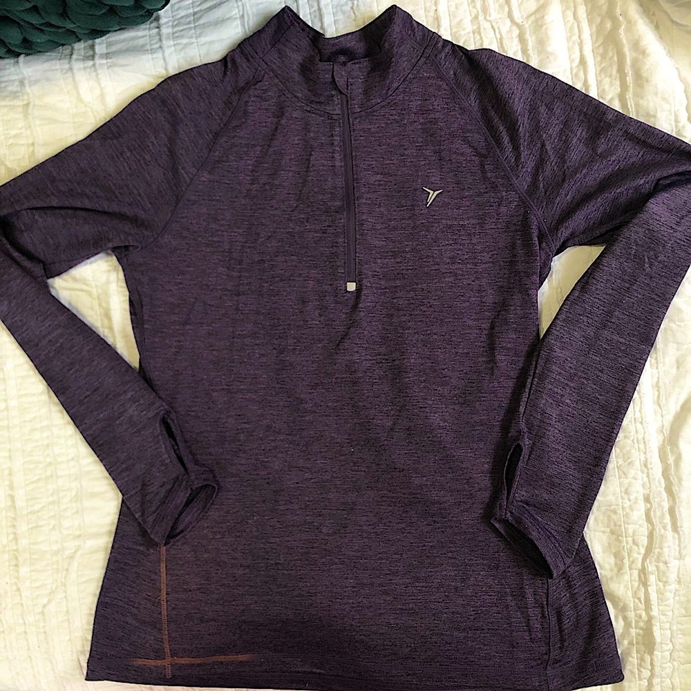 old navy athletic top